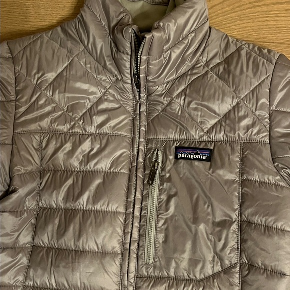 Patagonia | Women's Radalie Parka | Drifter Grey | Small - Picture 4 of 9